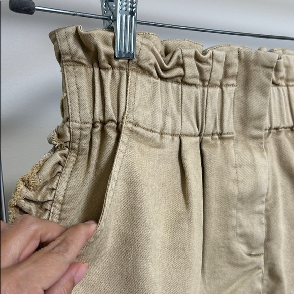 Tan Ruffle Shorts - Picture 3 of 7